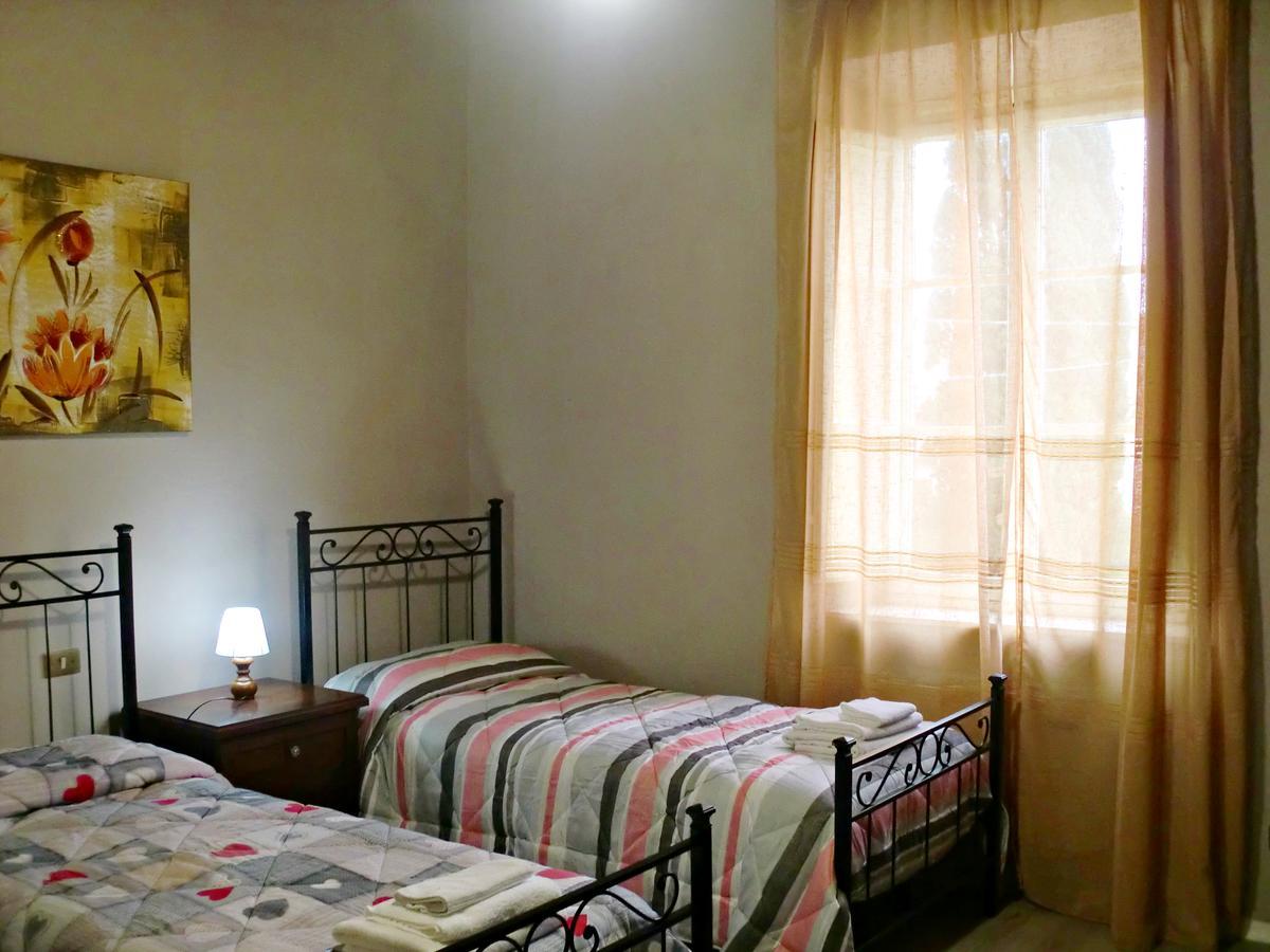 Tuscan Sun Holiday Apartments Λούκα Δωμάτιο φωτογραφία